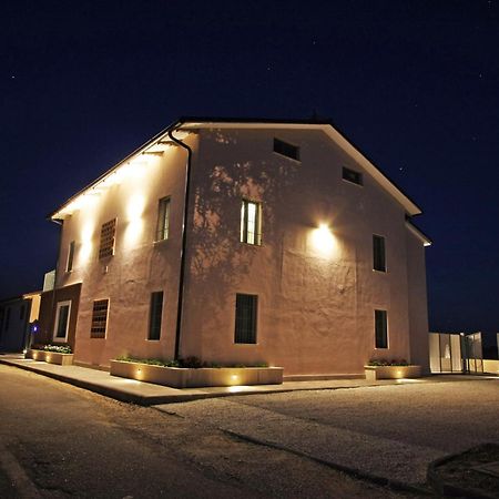 La Collina Del Girasole Vila Montecastrilli Exterior foto
